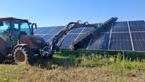 Spalare Profesionala A Panourilor Fotovoltaice Instalate Pe Sol20250809 171647